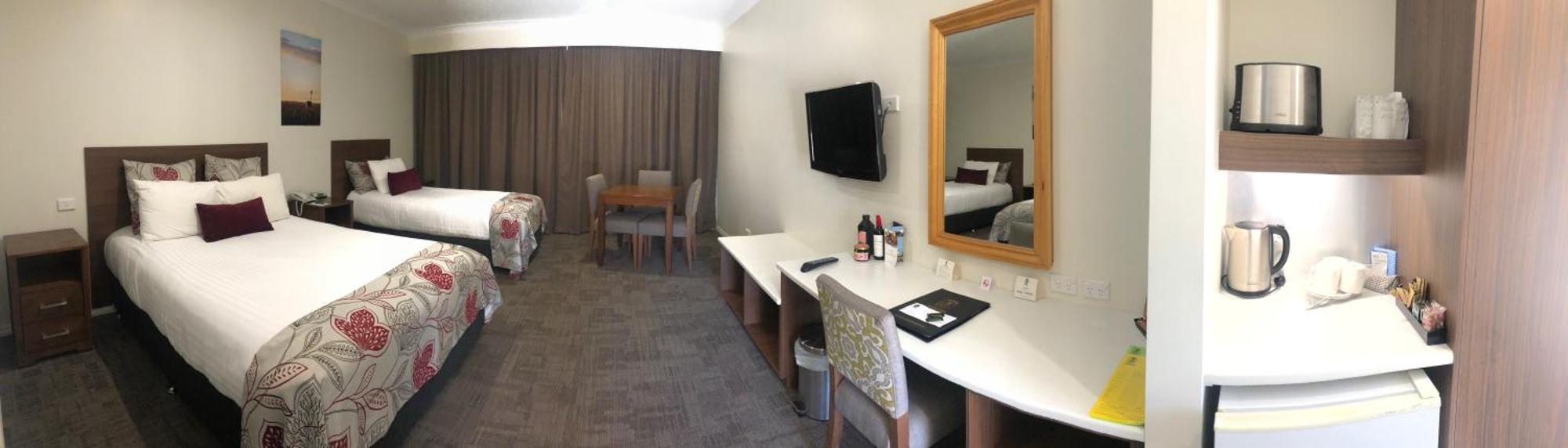 Young Federation Motor Inn And Services Club Extérieur photo